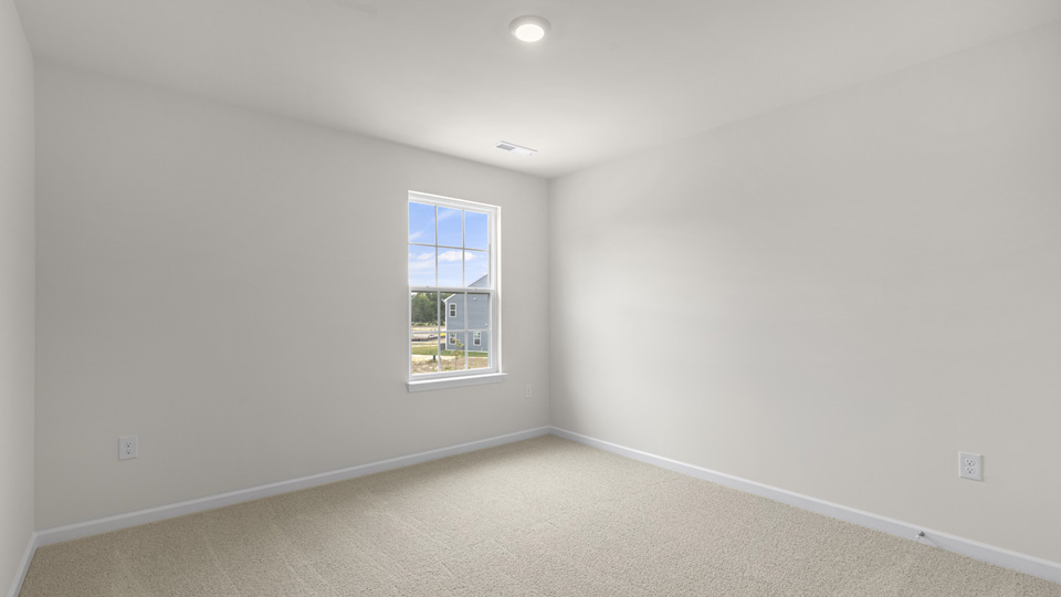 bedroom with carpet