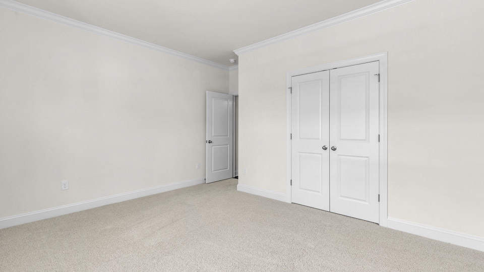 bedroom with carpet flooring