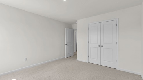 bedroom with carpet flooring