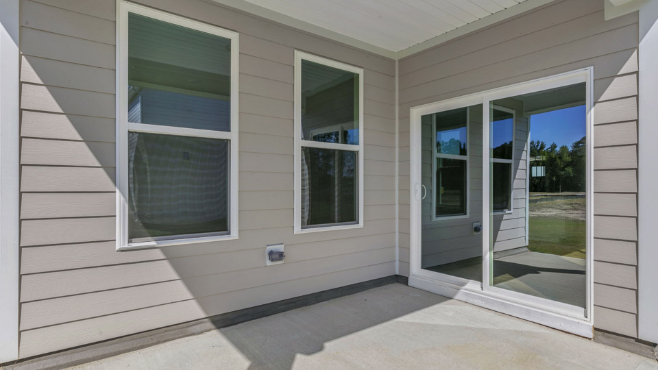 hartwell covered patio