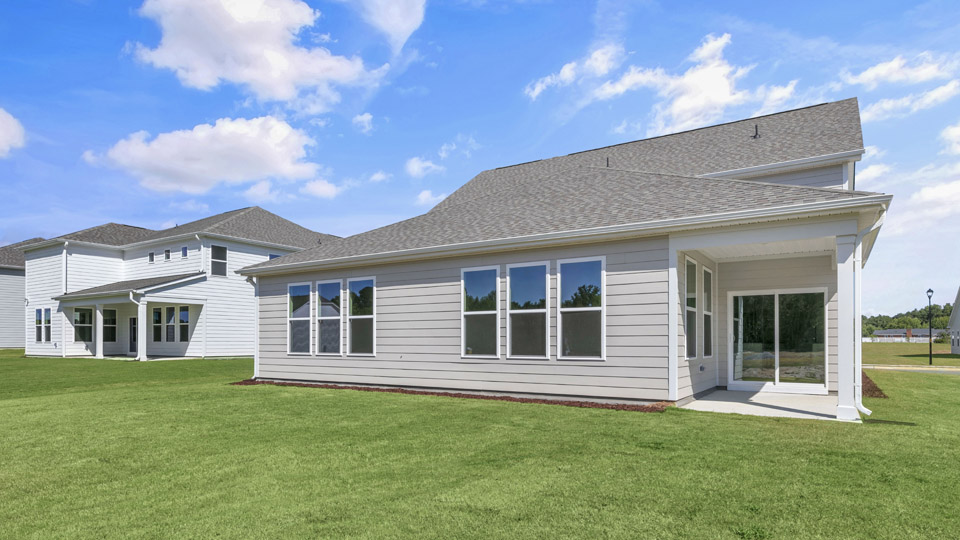 hartwell backyard and covered patio