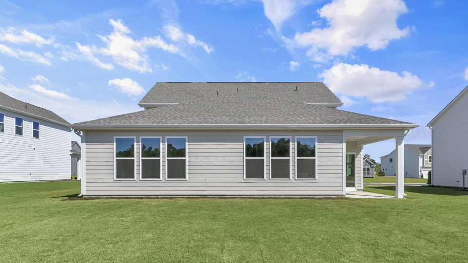 hartwell backyard and covered patio
