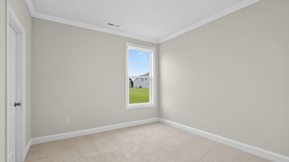 bedroom with carpet flooring
