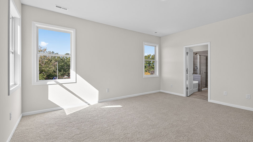 bedroom with carpet flooring