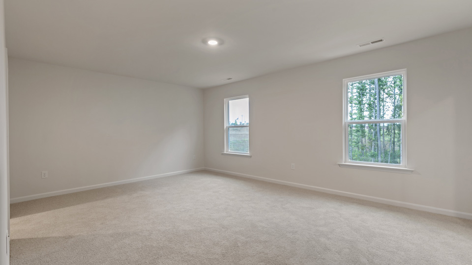 Bedroom with carpet