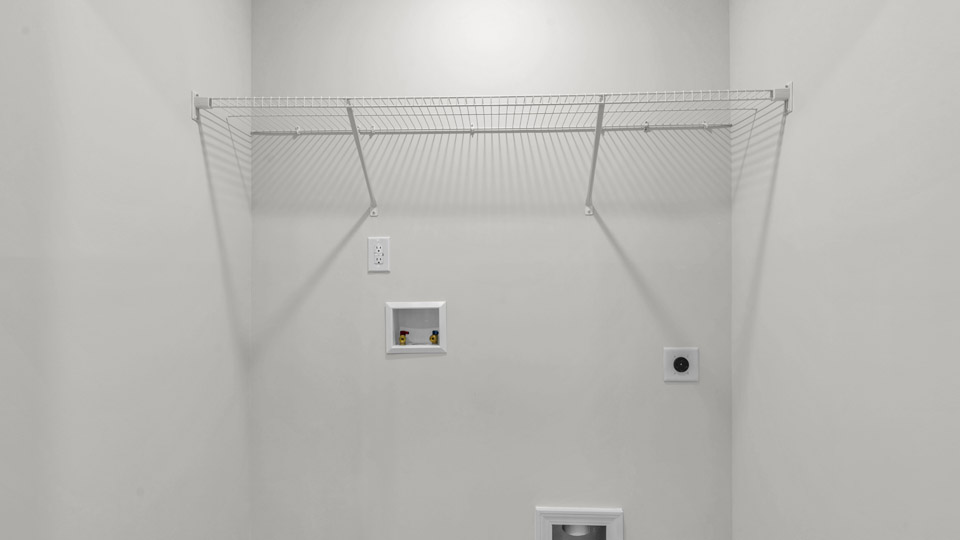 laundry room with washer and dryer hookups