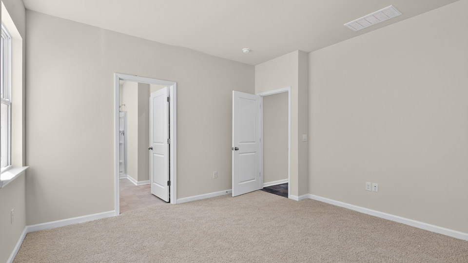 bedroom with carpet flooring