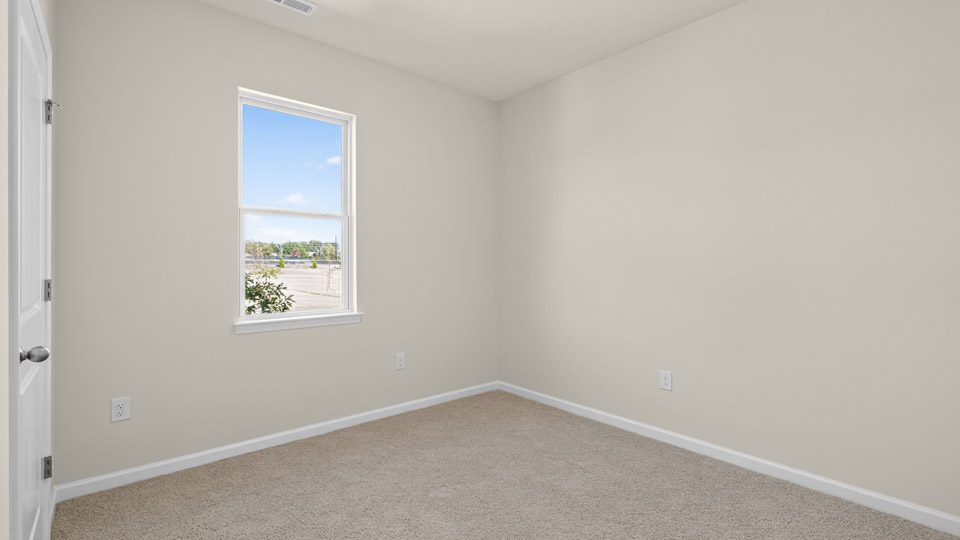 bedroom with carpet flooring