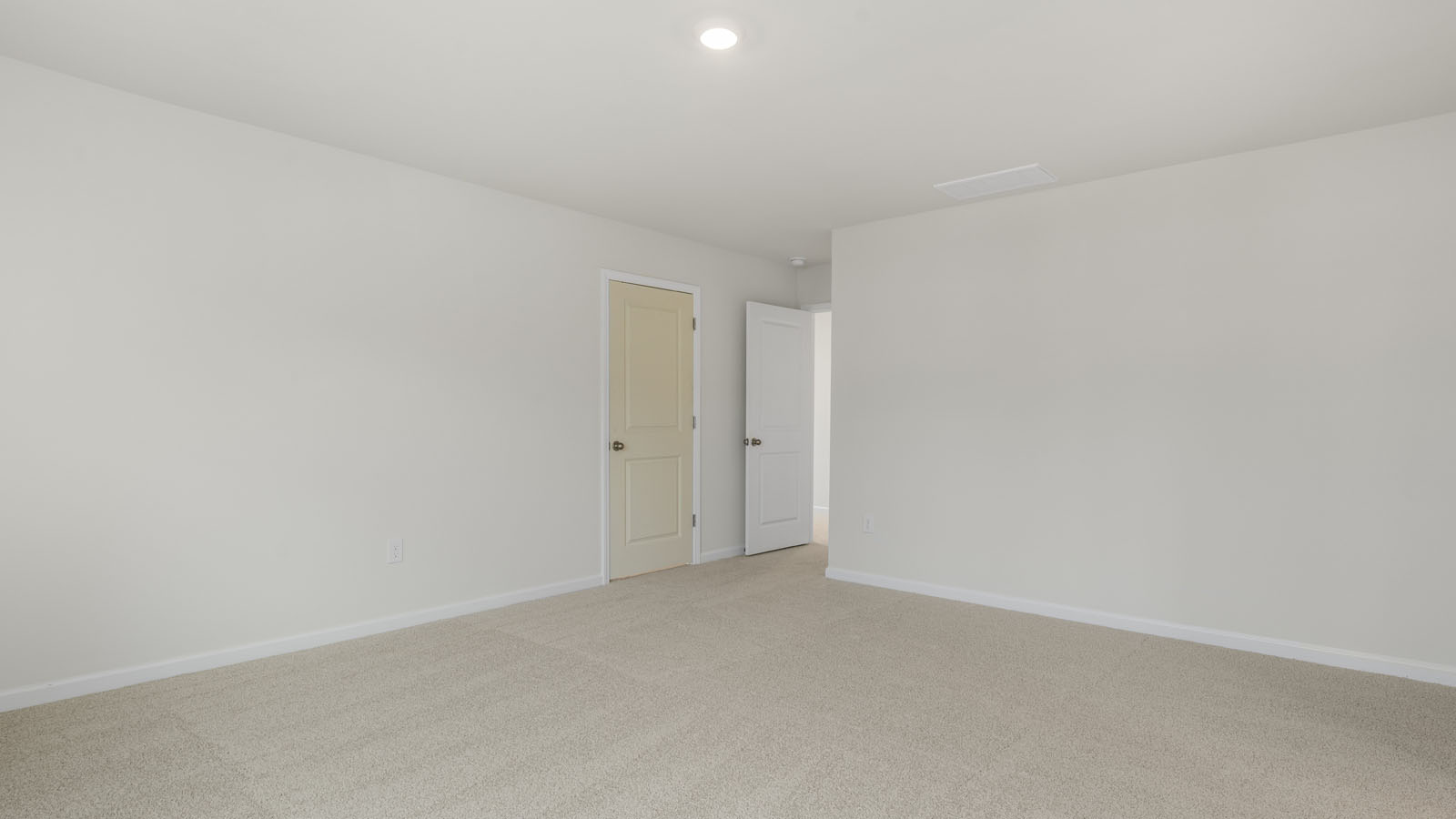 Bedroom with carpet