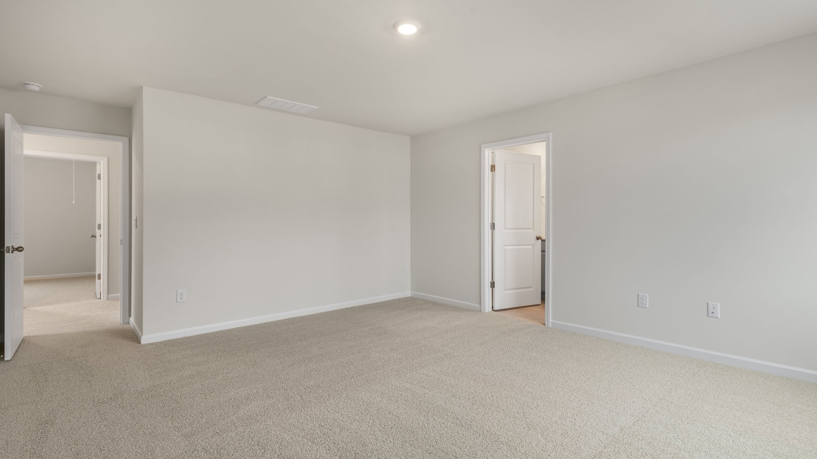 Bedroom with carpet