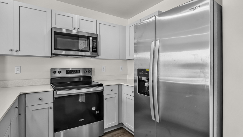 Kitchen with quartz countertops