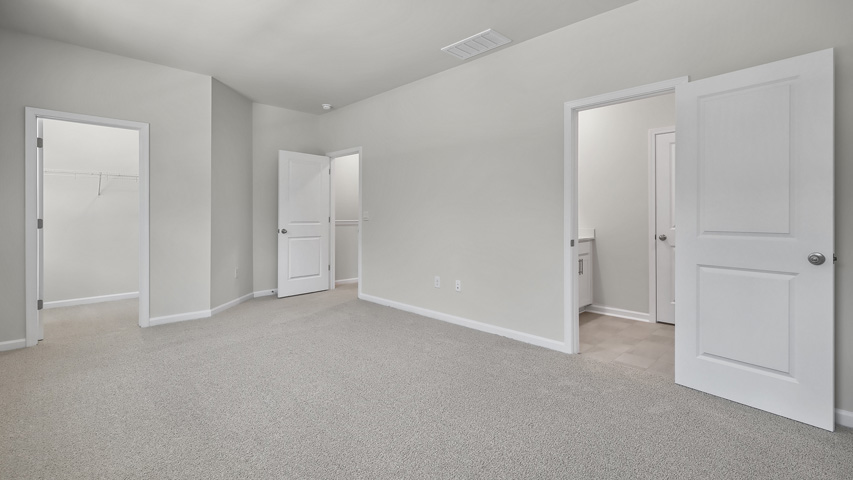 Bedroom with carpet