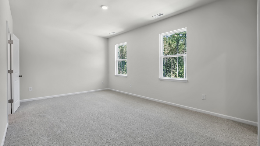 Bedroom with carpet