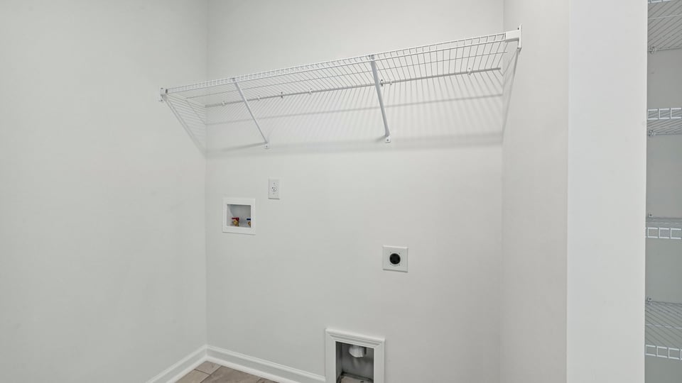 laundry room with washer and dryer hookups