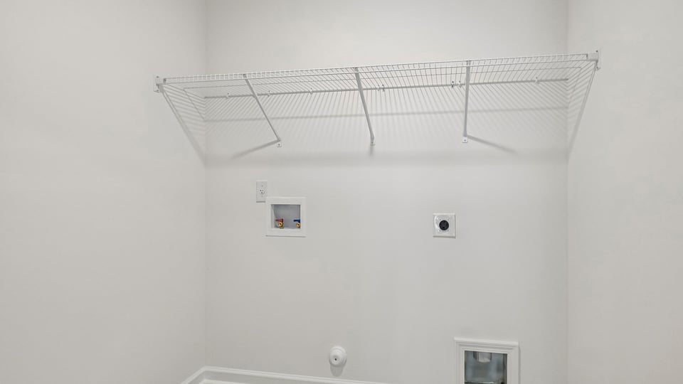laundry room with washer and dryer hookups
