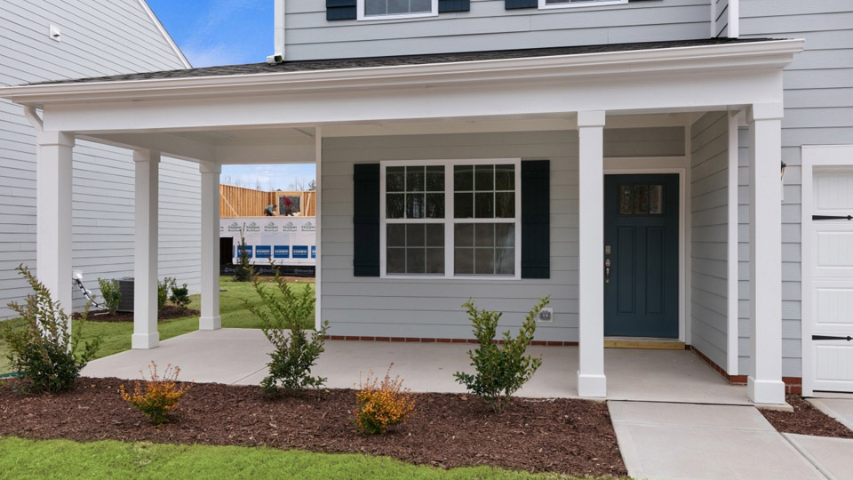 * Photos are not of actual home or interior features and are representative of floor plan only. *