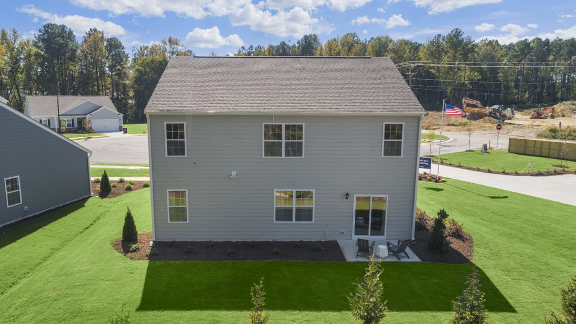 * Photos are not of actual home or interior features and are representative of floor plan only. *