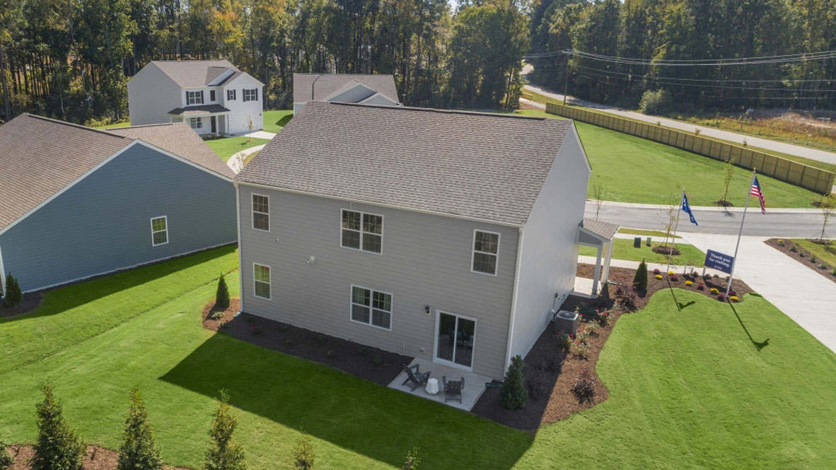 * Photos are not of actual home or interior features and are representative of floor plan only. *