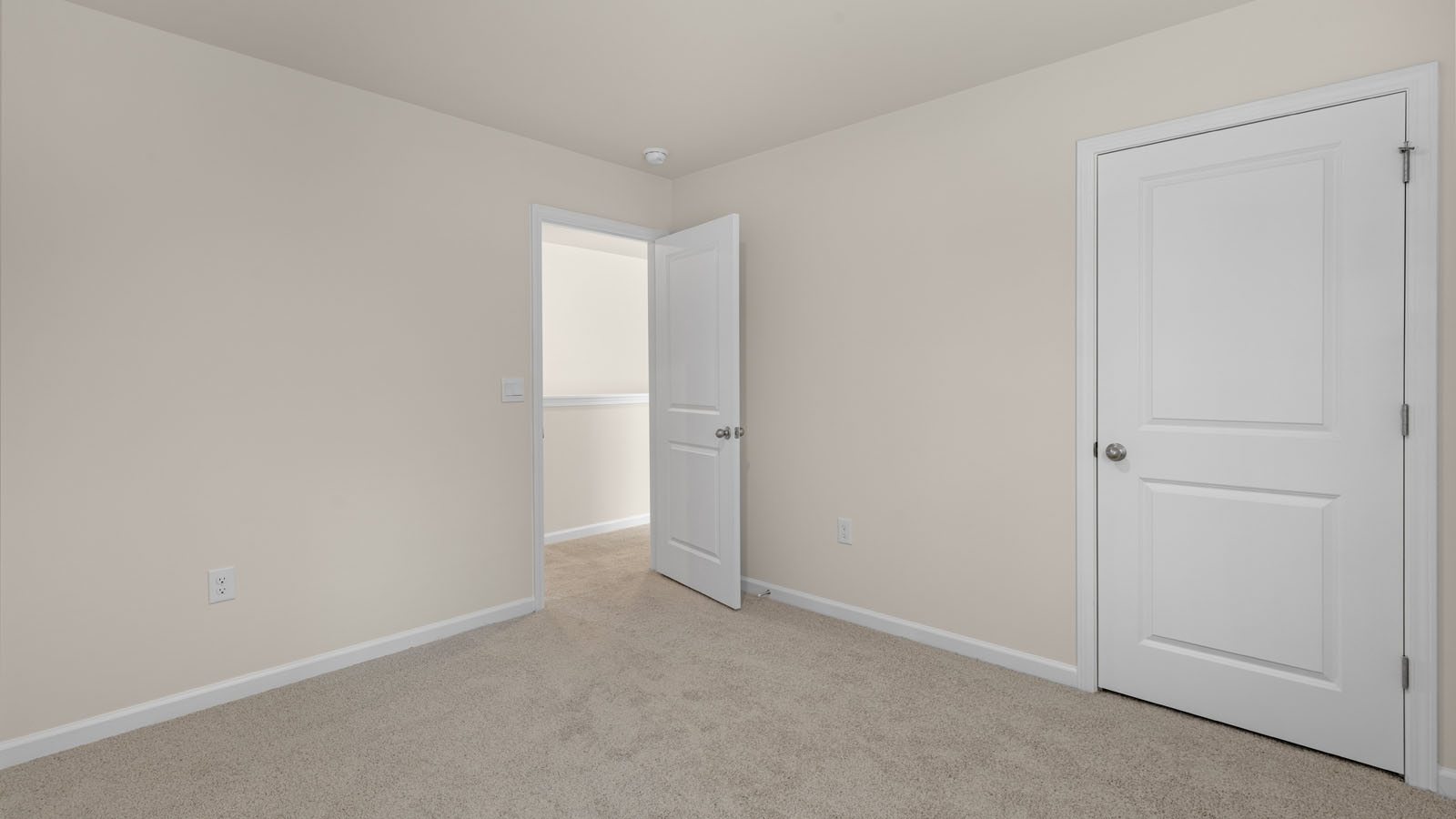 Bedroom with carpet