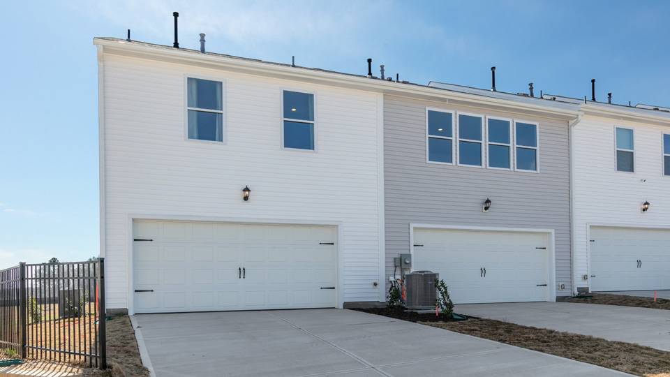 Collin exterior
