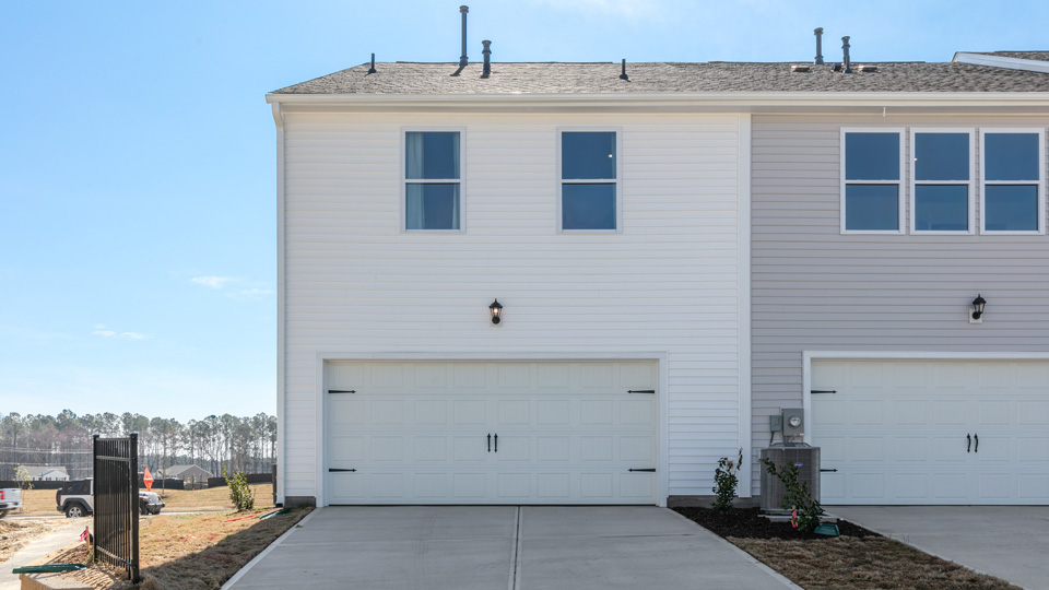 Collin exterior