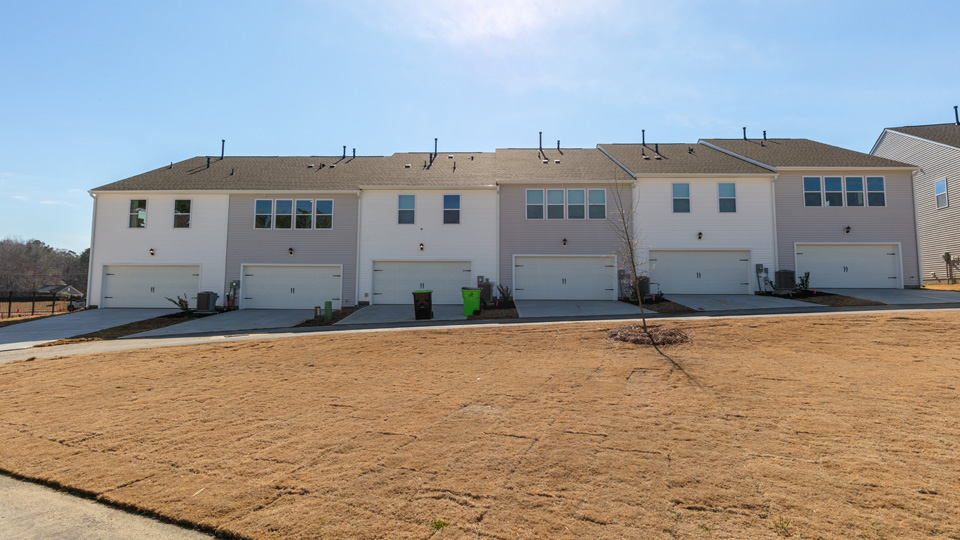 Collin exterior