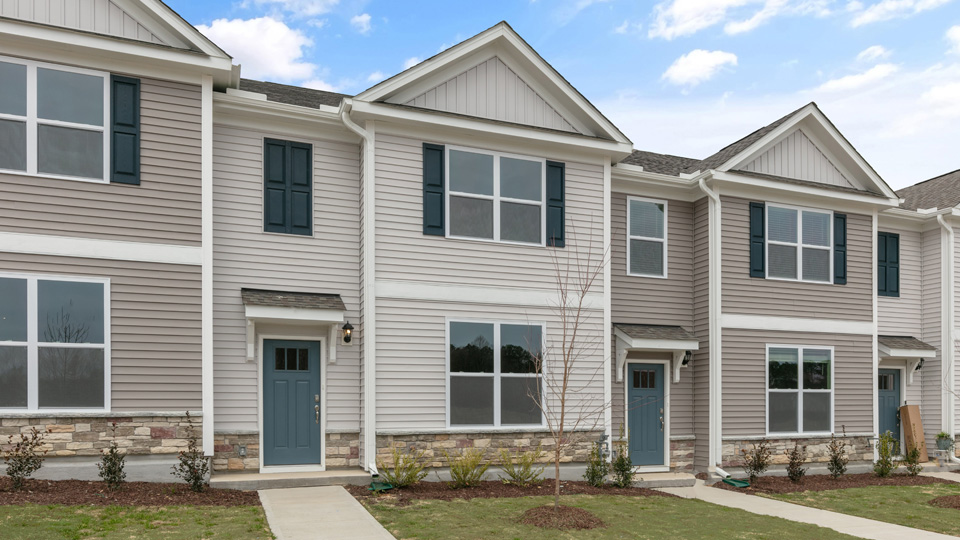 * Photos are not of actual home or interior features and are representative of floor plan only. *