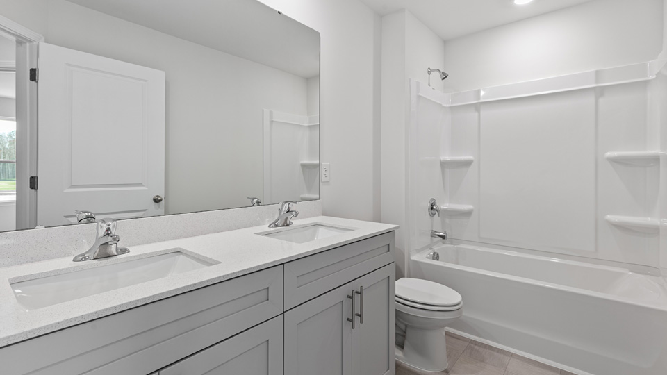 Bathroom with quartz counters