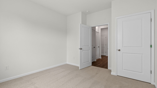 bedroom with carpet flooring