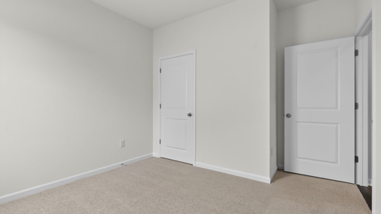 bedroom with carpet flooring
