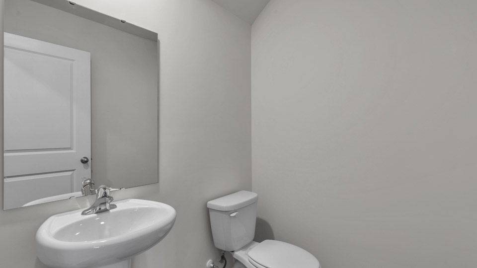 half bath with single pedestal sink