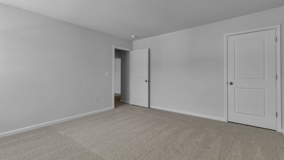 bedroom with carpet flooring