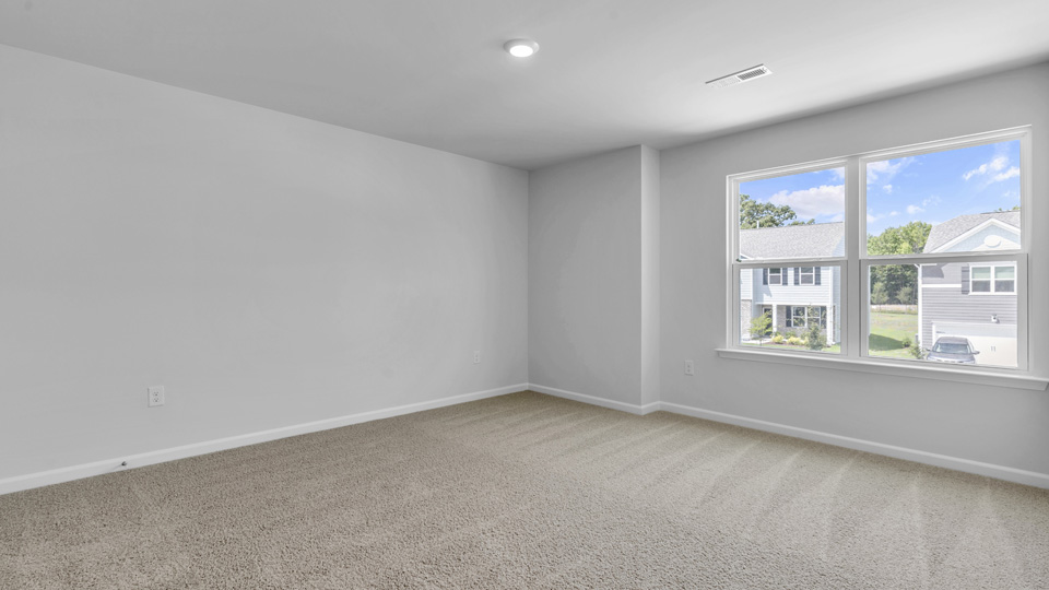 bedroom with carpet flooring