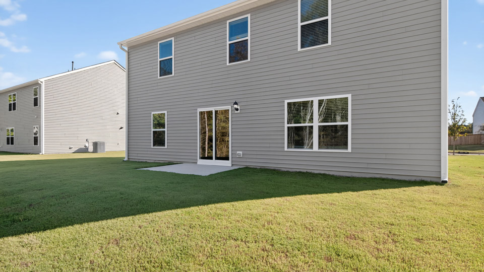 * Photos are not of actual home or interior features and are representative of floor plan only. *