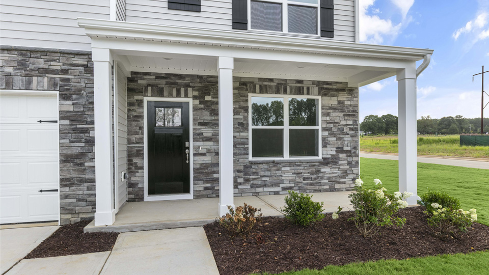 * Photos are not of actual home or interior features and are representative of floor plan only. *