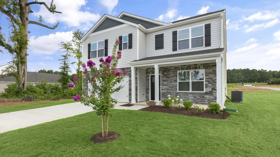 * Photos are not of actual home or interior features and are representative of floor plan only. *