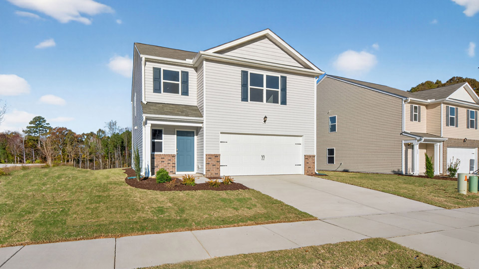 * Photos are not of actual home or interior features and are representative of floor plan only. *