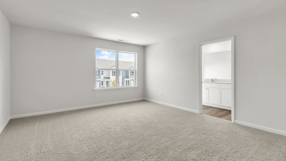 bedroom with carpet flooring