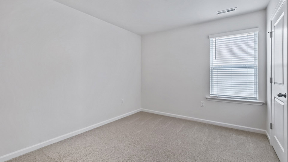 bedroom with carpet