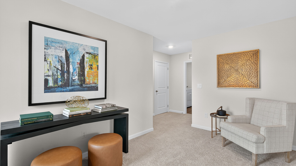 bedroom with carpet flooring