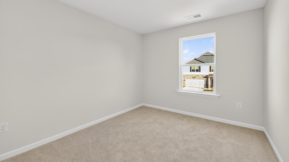 bedroom with carpet flooring