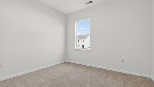 bedroom with carpet flooring