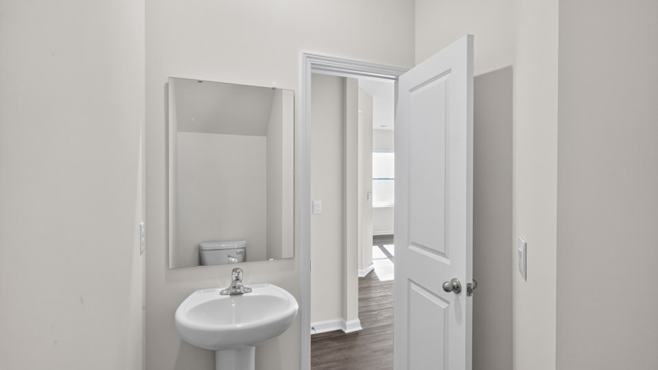 powder room with pedestal sink