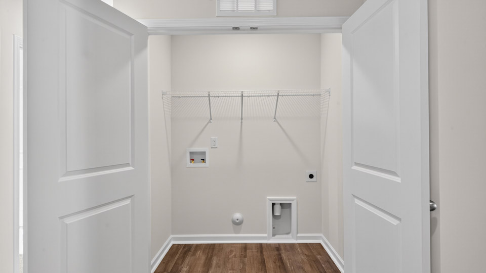 laundry room with washer and dryer hookups