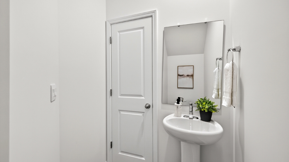half bath with single pedestal sink