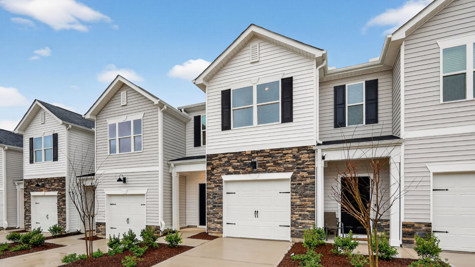 FRONT EXTERIOR NEWTON-H