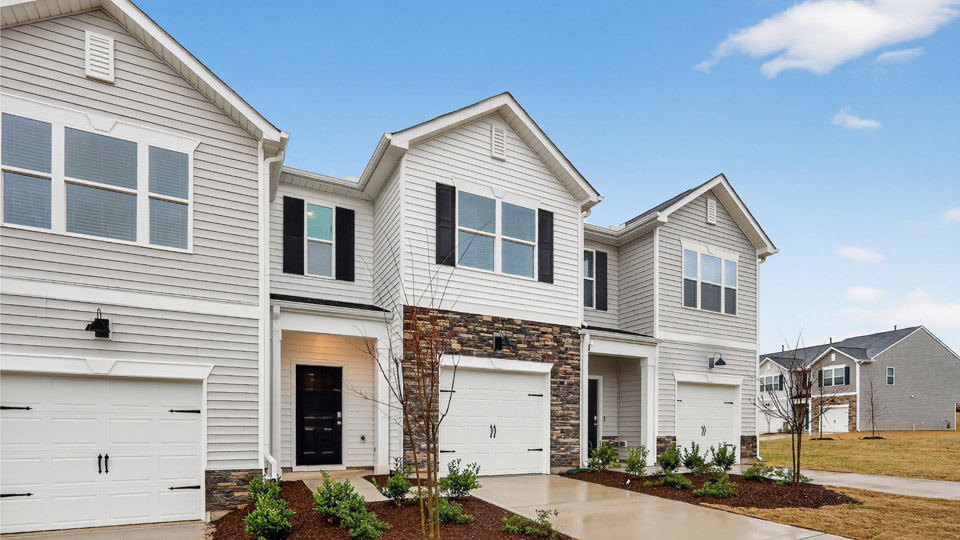 FRONT EXTERIOR NEWTON-H