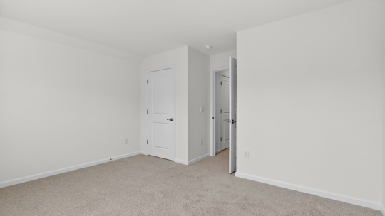 bedroom with carpet flooring