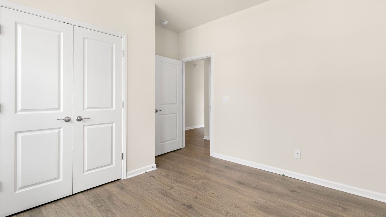 1ST FLOOR BEDROOM