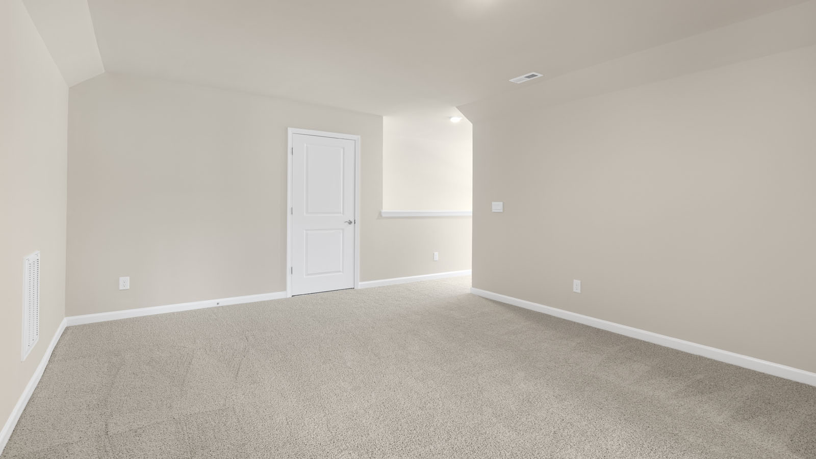 2ND FLOOR BONUS ROOM